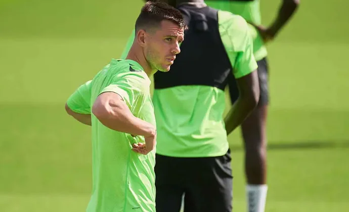 Isco, Lo Celso y Cardoso inician el entrenamiento del martes con el grupo