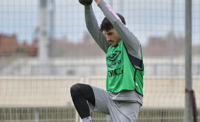 Isi y Nteka repiten con el grupo y Pedro Díaz continúa al margen