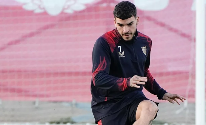 El Sevilla se ejercita este martes sin Nianzou ni los internacionales