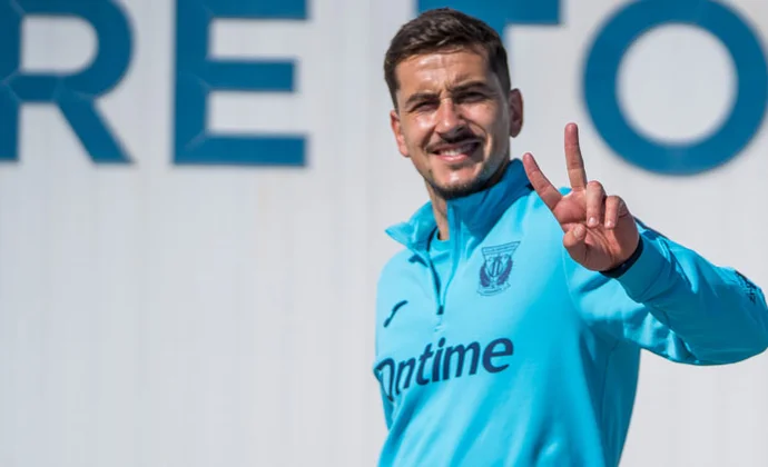 Tapia, Cissé y Neyou siguen sin aparecer por Butarque