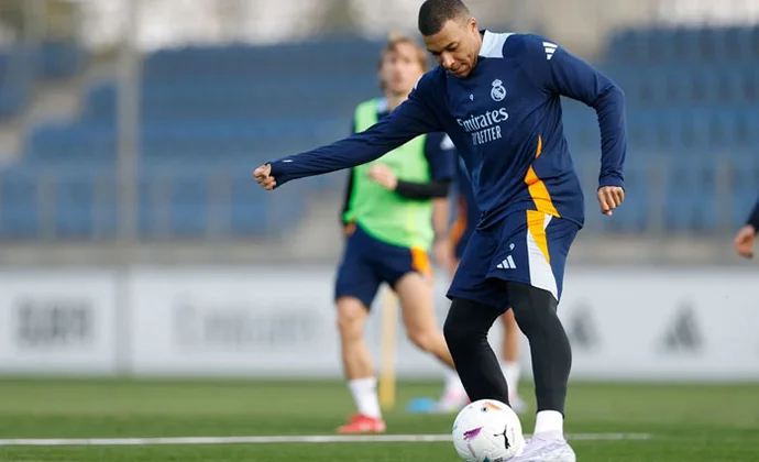 Courtois sigue al margen y Ancelotti recupera a todos los internacionales menos los sudamericanos