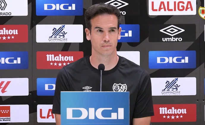 Íñigo Pérez, sobre RDT, Nteka, Isi, Pedro Díaz, Pelayo y el Alavés