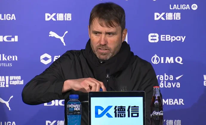 Coudet analiza la derrota y trata de explicar la suplencia de Carlos Vicente y el penalti de Jordan