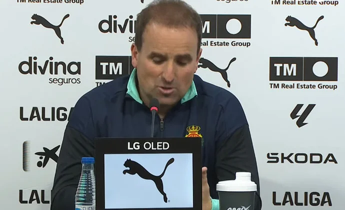 Arrasate analiza la derrota, lamenta el arbitraje y habla de David López