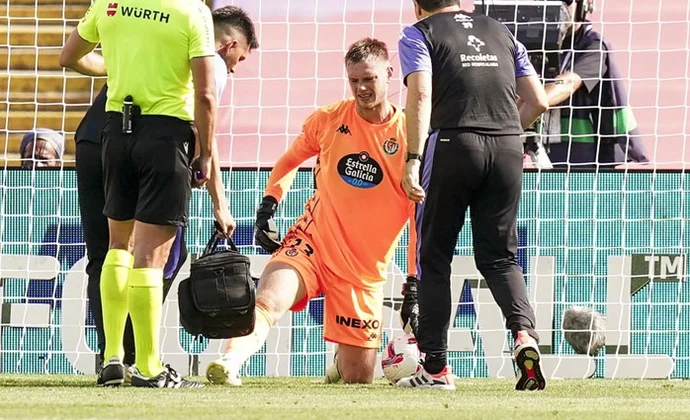 Parte médico oficial de Karl Hein y periodo estimado de baja