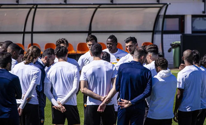 Diahkaby, Iván Jaime y Thierry, únicas bajas en la vuelta al trabajo en Paterna