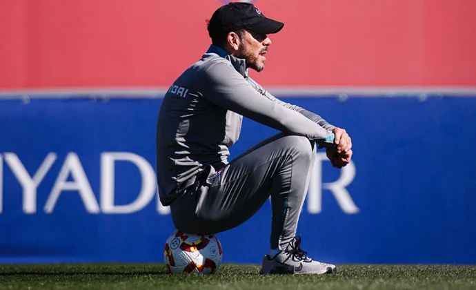 Simeone cambia de idea y ensaya con Azpilicueta, Reinildo y Barrios