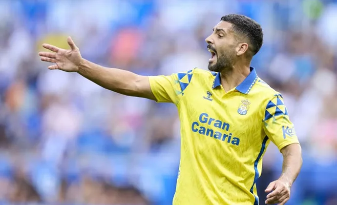 La suplencia de Álex Suárez tuvo un motivo físico