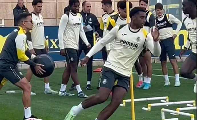 Logan Costa retoma los entrenamientos con el grupo