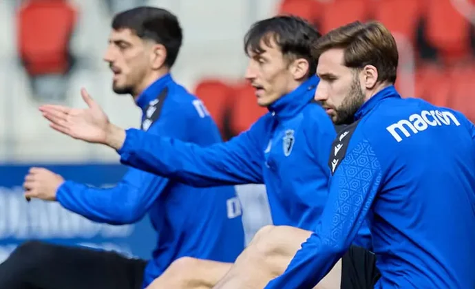 Iker Muñoz y Unai García completan la sesión del sábado. Bryan sigue al margen