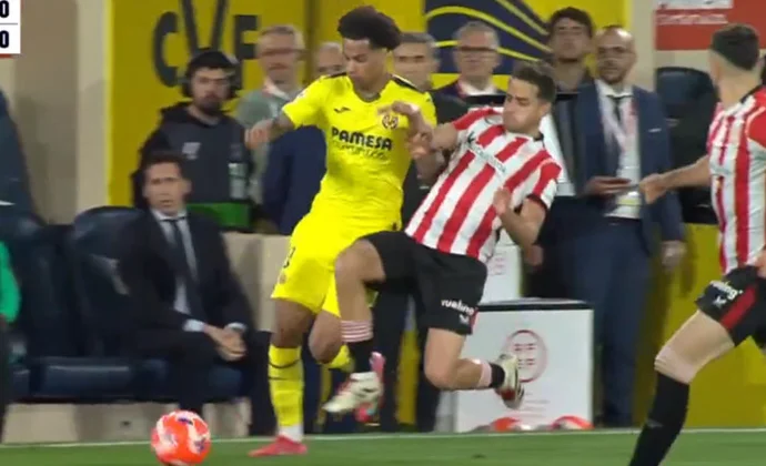 Buchanan se retiró lesionado del tobillo del partido contra el Athletic