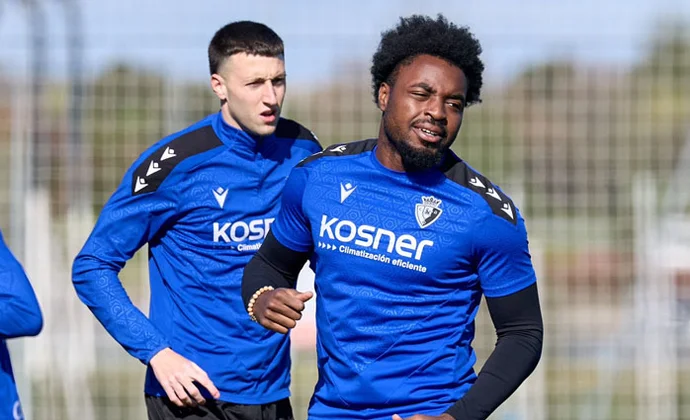 Bryan Zaragoza, única baja en el entrenamiento de este domingo