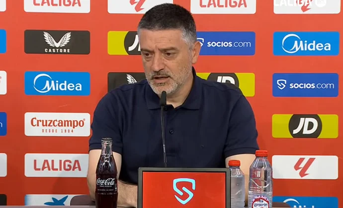 Pimienta analiza la derrota, explica los cambios ofensivos y habla de Agoumé, Vargas y Pedrosa