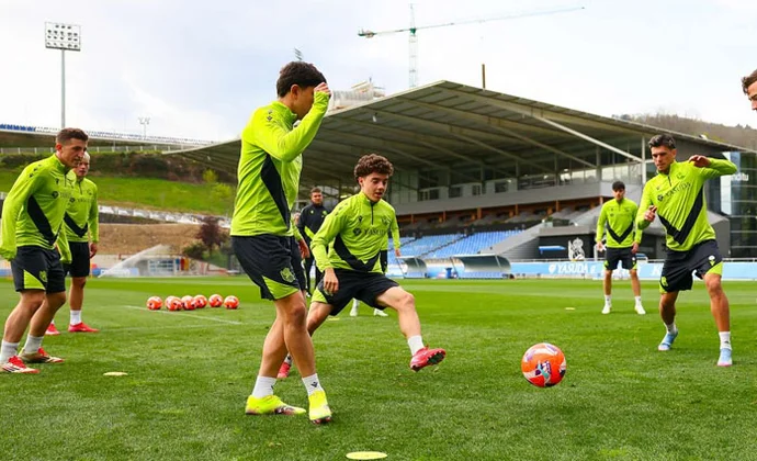 La Real Sociedad empieza la semana sin Zubeldia ni los otros cinco lesionados