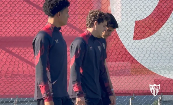 Pruebas para Vargas, Pedrosa y Söw en la vuelta al trabajo del Sevilla