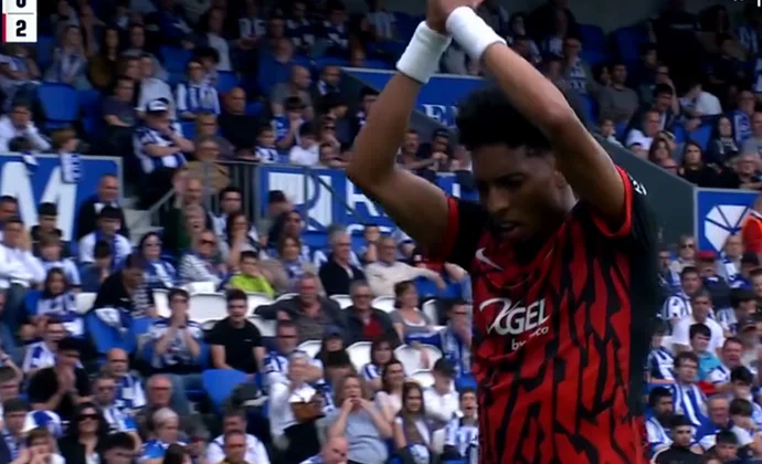 Mojica pidió el cambio por calambres