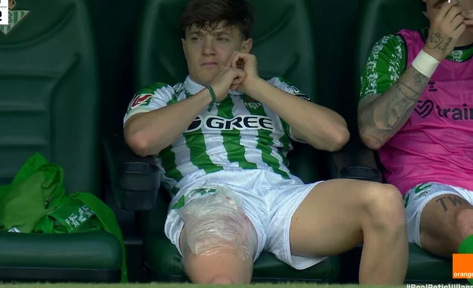 Jesús termina con hielo en el muslo por un golpe