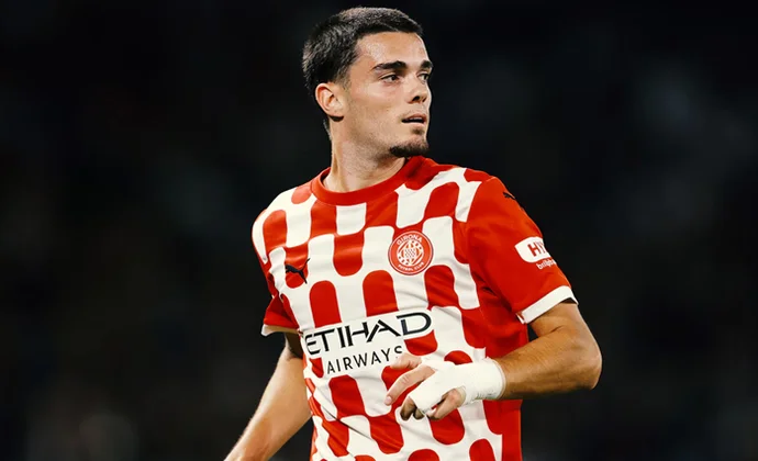 Miguel causó baja en Pamplona a última hora por molestias