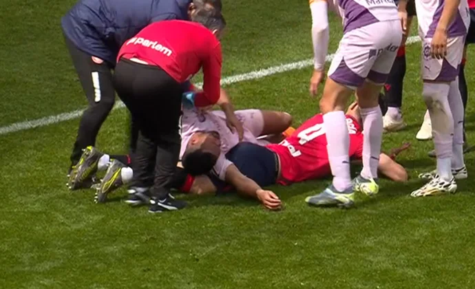 Yangel Herrera tuvo que ser sustituido en el descuento por un golpe en la cabeza