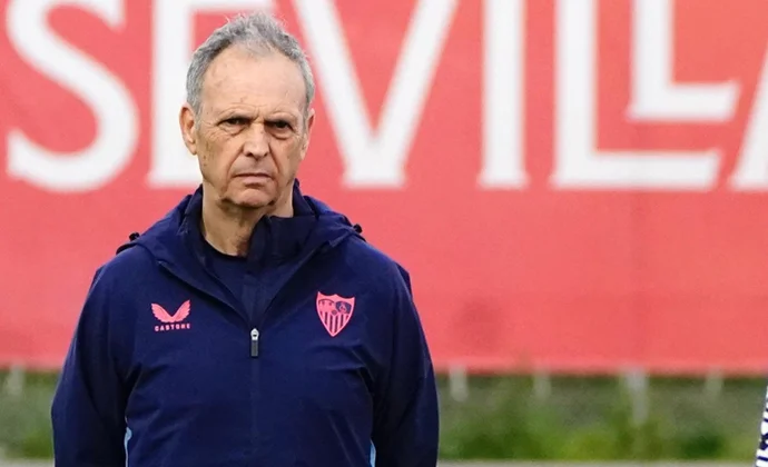 Caparrós llama a varios canteranos en su primer entrenamiento