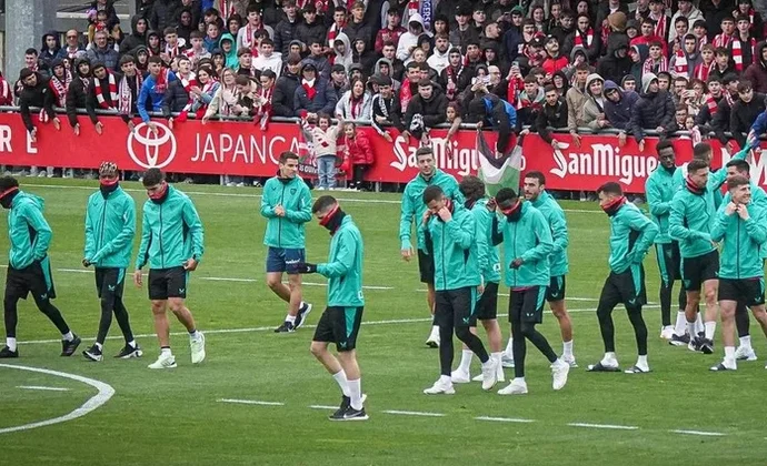 Yuri e Iñaki Williams se incorporan al grupo este miércoles