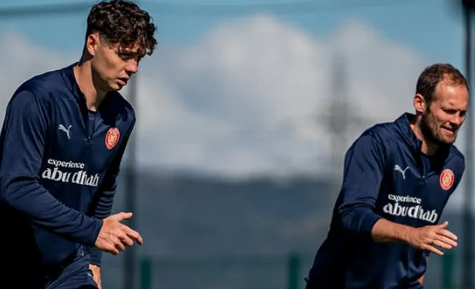 Krejci y Blind repiten con el grupo. Pendientes de Miguel y Arthur