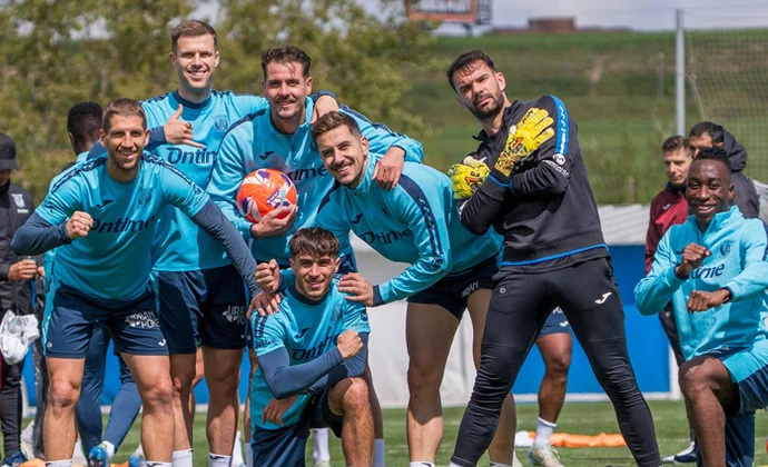 Nastasic sigue fuera y está descartado y Juan Cruz no llega al cien por cien