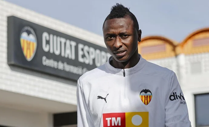 La cláusula que podría limitar los minutos de Sadiq en lo que resta de temporada