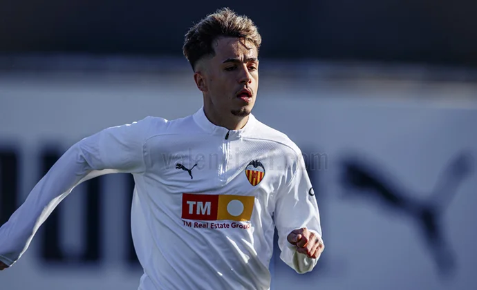 Iván Jaime logra hacer parte de la sesión con el grupo