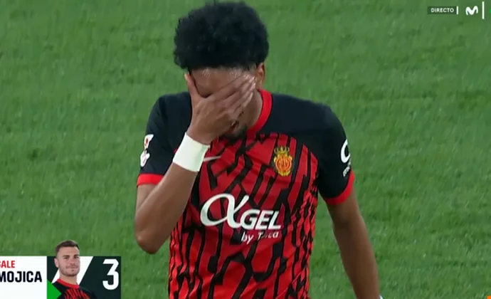 Un Mojica exhausto pide el cambio por fatiga muscular