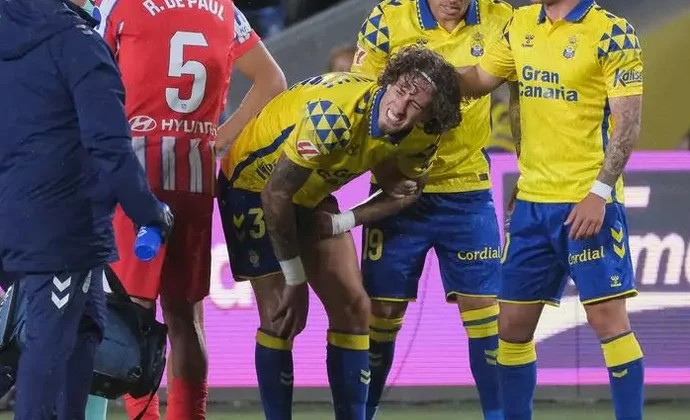 Las pruebas a Fabio Silva lo descartan para la jornada 33