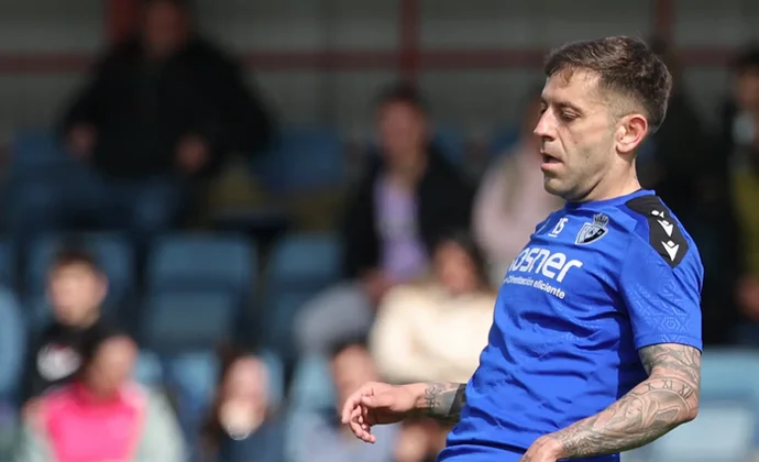 Moncayola y Raúl García, bajas en la vuelta al trabajo en Tajonar