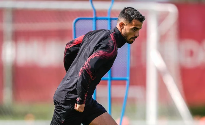 Caparrós no recupera efectivos en el entrenamiento del martes