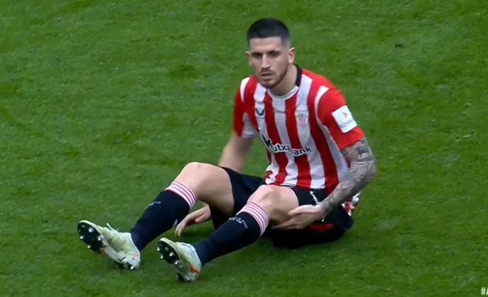 Oihan Sancet se retiró lesionado del partido contra Las Palmas