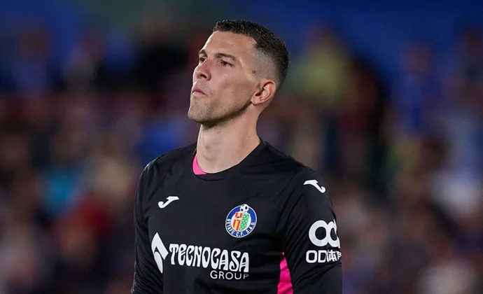 David Soria, pendiente de evolución por molestias en los isquiotibiales