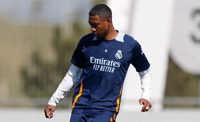 El Real Madrid se ejercitó esta mañana con la vuelta de Alaba al grupo