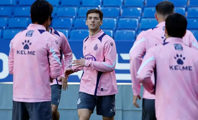 Gragera y Sergi Gómez completan la última sesión y Oliván es la única baja