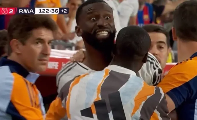 Rüdiger se expone a una sanción por su lanzamiento de hielo