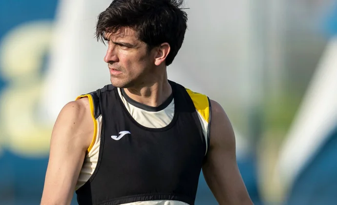 Baena y Gerard Moreno repiten con el grupo y completan la sesión del miércoles