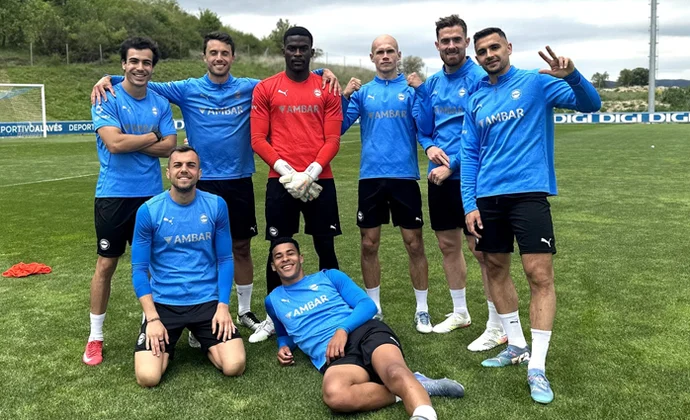 Joan Jordan también reaparece y aligera la enfermería