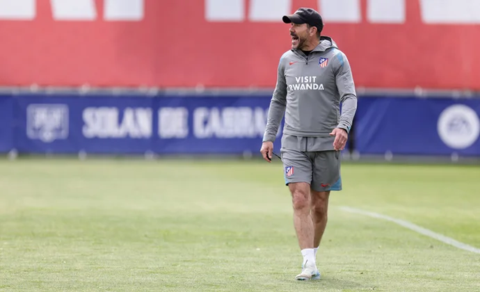 Simeone ensaya con Griezmann y Riquelme se queda en el gimnasio