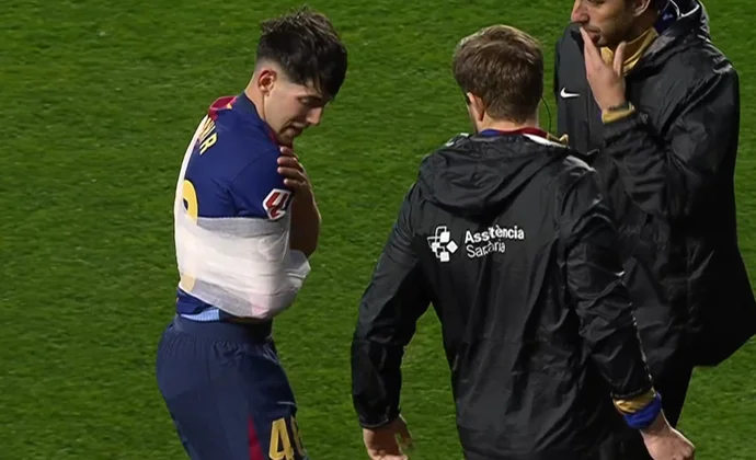 Dani Rodríguez se retira de Zorrilla lesionado del hombro