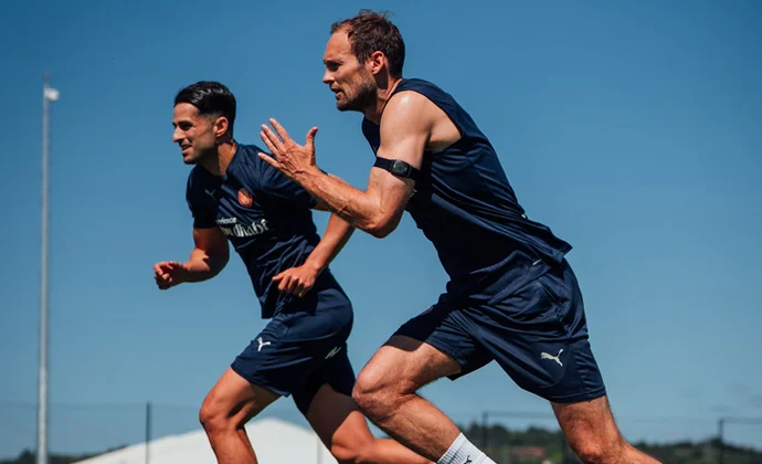 Misehouy y Van de Beek caen lesionados, vuelve Miguel y Abel Ruiz se probará mañana