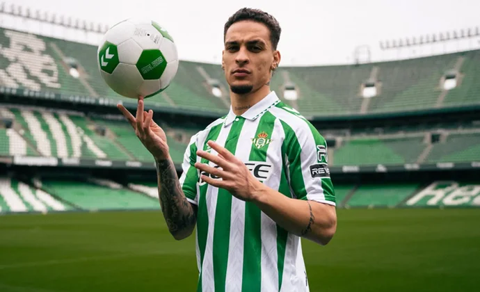 La clasificación para Champions facilitaría la continuidad de Antony, que ya se negocia