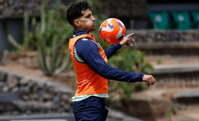 Las Palmas vuelve al trabajo sin Fabio Silva ni McKenna