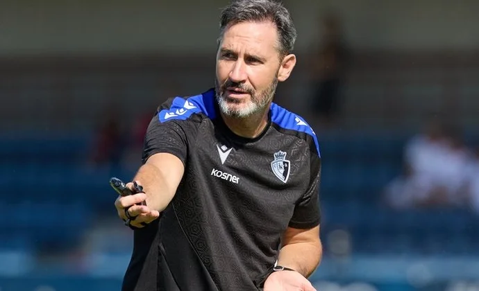 Vicente Moreno trabaja una defensa de cuatro sin dar pistas sobre los titulares