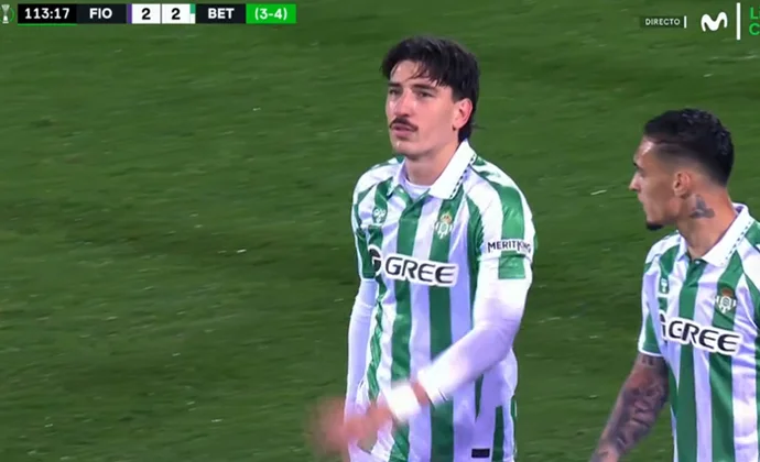 Héctor Bellerín tiene que ser sustituido por molestias en la prórroga