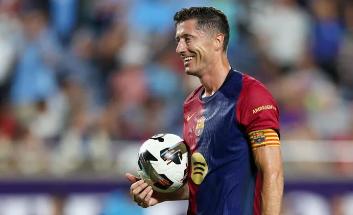 Según Javier Miguel, Lewandowski apunta a titular en el Clásico y Balde suplente