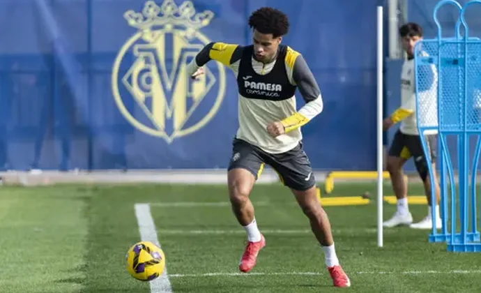 Buchanan vuelve al grupo y Barry se ausenta por molestias