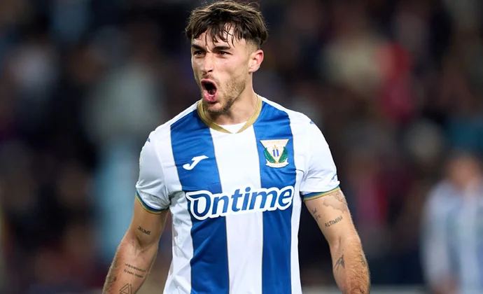 Adri Altimira podrá jugar en La Cerámica al no haber cláusula del miedo